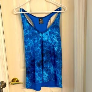 Women’s work out tank top.